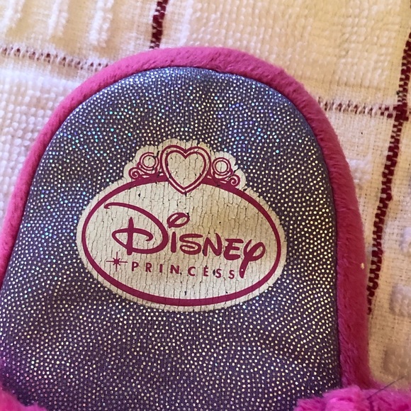 Disney Princess Toddler Slippers- size 7/8 - Picture 5 of 6